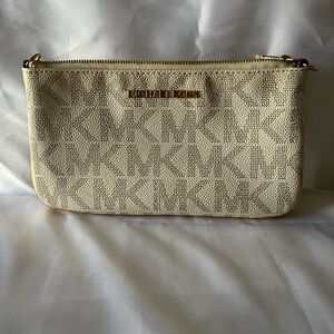 Michael Kors Textured Beige Clutch